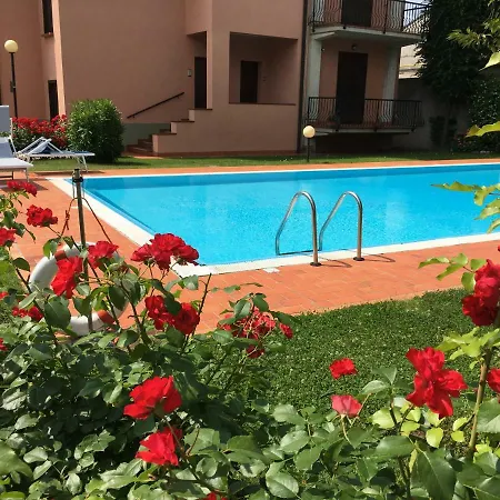 Apartament Indesenzano