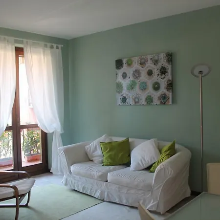 Indesenzano Apartment *