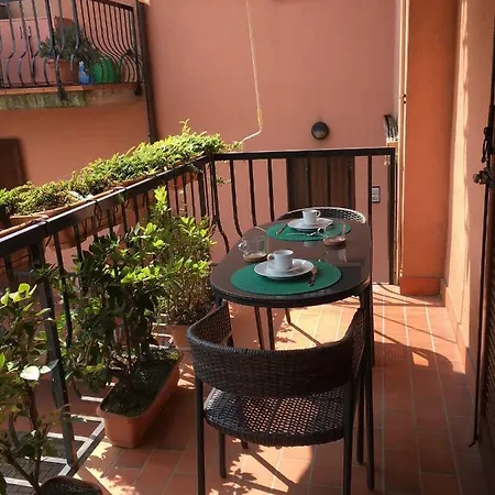 Indesenzano Apartment *