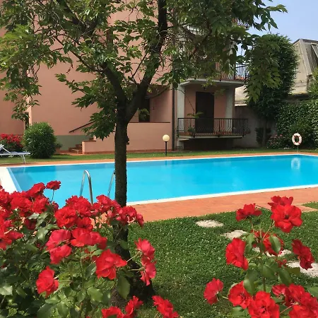 Indesenzano Apartment Desenzano del Garda